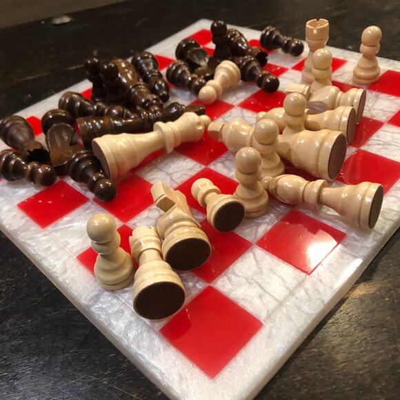 Resin Chess Set - Castle Red (Wood Pieces) - Picture 10 of 11